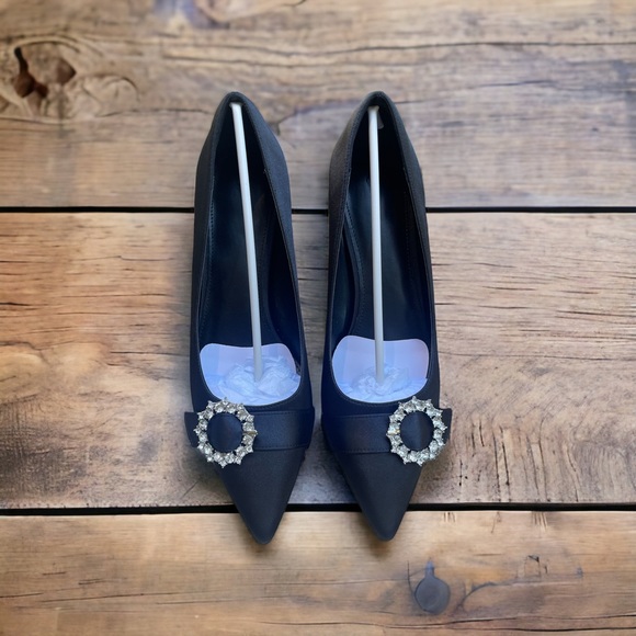 NIB Women’s Black Stilettos. Size 10. - Picture 2 of 4